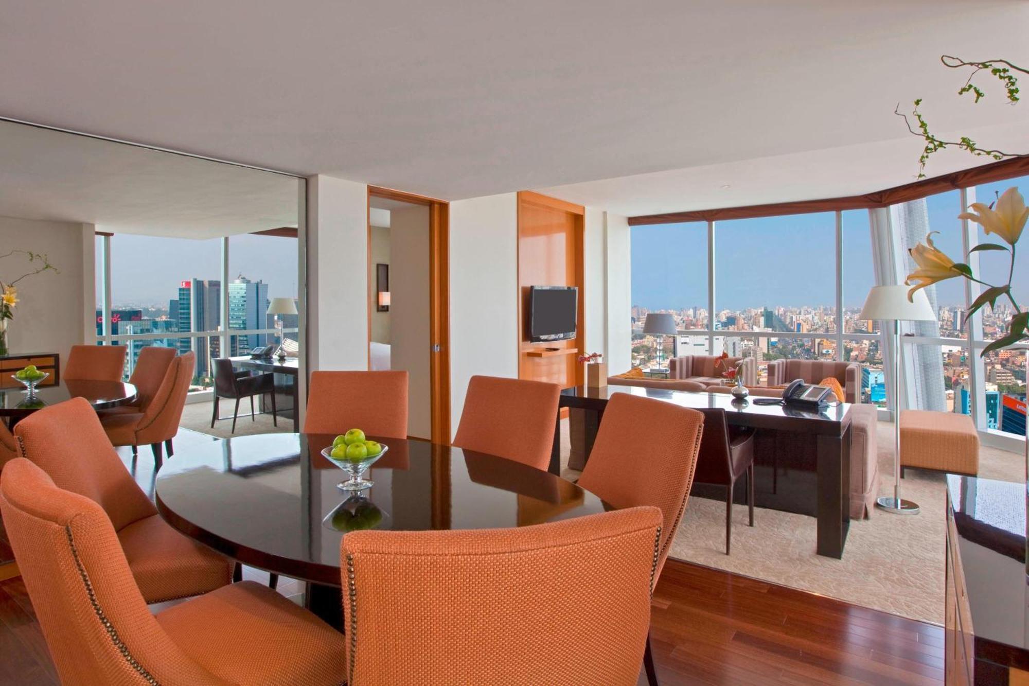 The Westin & Convention Center Hotel 5*